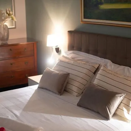 Casa Lidia In Zona Strategica アパート